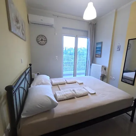 Breeze άνετη διώροφη από 4 έως 9 επισκέπτες