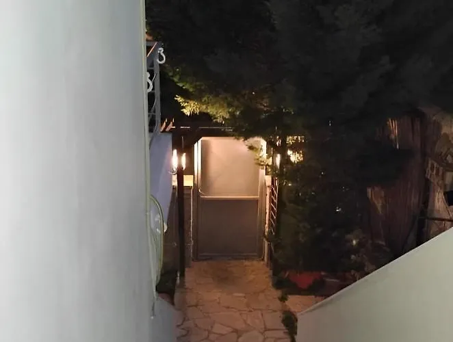 Breeze άνετη διώροφη από 4 έως 9 επισκέπτες